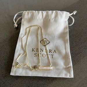 ✨ Kendra Scott Leanor Bar Necklace